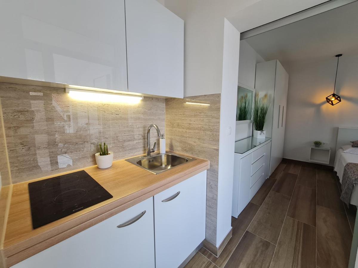 Apartments Tonka トロギール エクステリア 写真